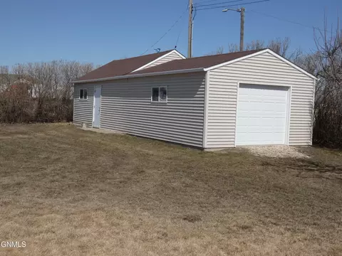 521 Mitchell Ave N, Steele, ND 58482 photo 50