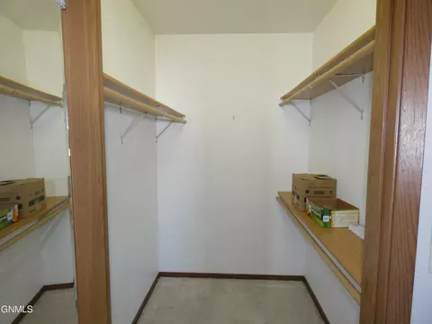 521 Mitchell Ave N, Steele, ND 58482 photo 16