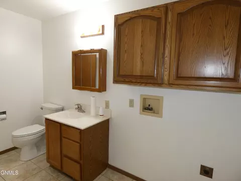 521 Mitchell Ave N, Steele, ND 58482 photo 25