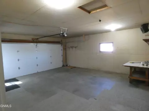 521 Mitchell Ave N, Steele, ND 58482 photo 41