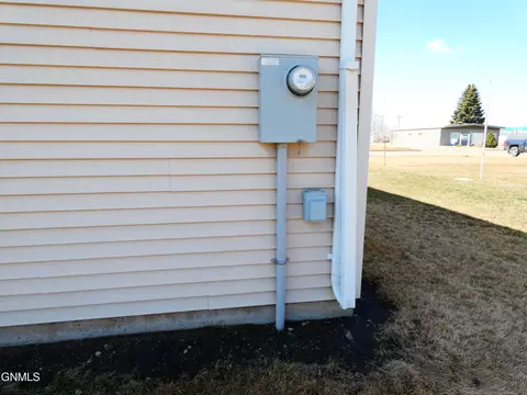 521 Mitchell Ave N, Steele, ND 58482 photo 61
