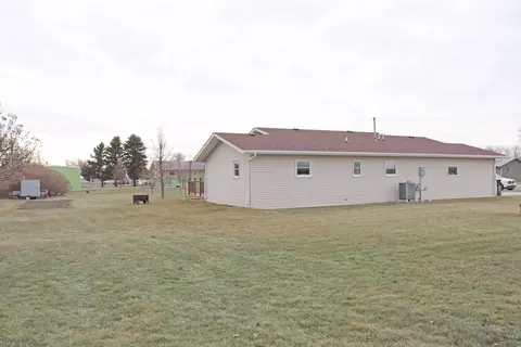 521 Mitchell Ave N, Steele, ND 58482 photo 46