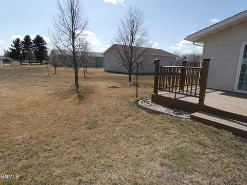 521 Mitchell Ave N, Steele, ND 58482 photo 53