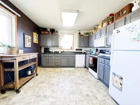 20 5th St Sw St SW, Parshall, ND 58770 photo 12