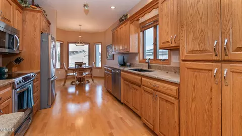 1918 Mesquite Loop, Bismarck, ND 58503 photo 8