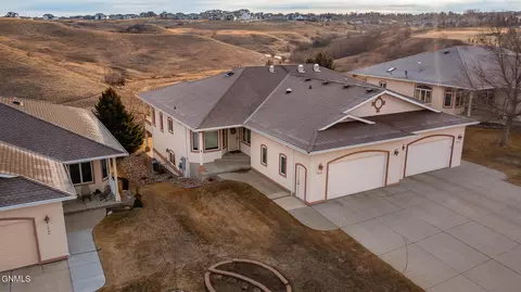 1918 Mesquite Loop, Bismarck, ND 58503 photo 53