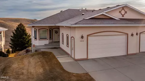 1918 Mesquite Loop, Bismarck, ND 58503 photo 1