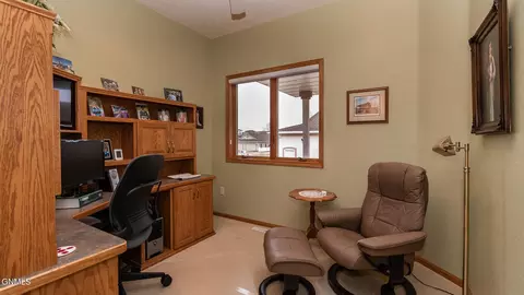 1918 Mesquite Loop, Bismarck, ND 58503 photo 24