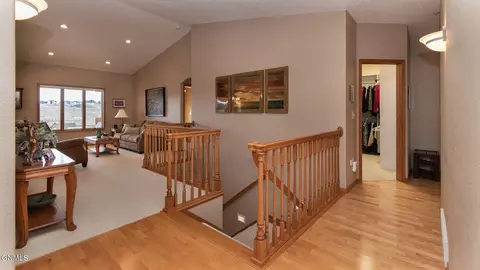 1918 Mesquite Loop, Bismarck, ND 58503 photo 4