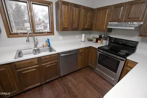 2008 Harmon Ave, Bismarck, ND 58501 photo 16