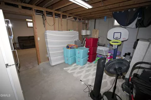 2008 Harmon Ave, Bismarck, ND 58501 photo 21