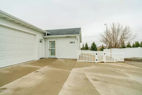 2913 Colorado Dr E, Bismarck, ND 58503 photo 39