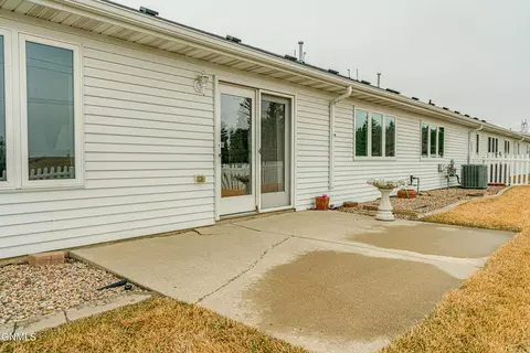 2913 Colorado Dr E, Bismarck, ND 58503 photo 38