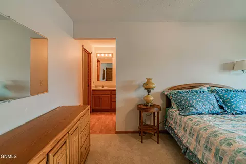2913 Colorado Dr E, Bismarck, ND 58503 photo 18