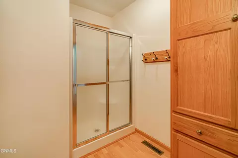 2913 Colorado Dr E, Bismarck, ND 58503 photo 25