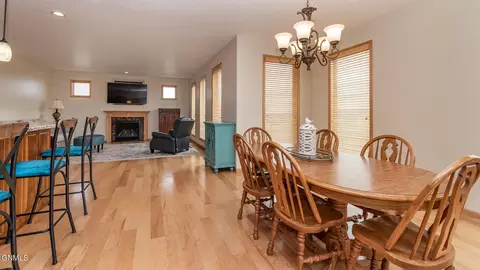 4701 Boulder Ridge Rd, Bismarck, ND 58503 photo 13