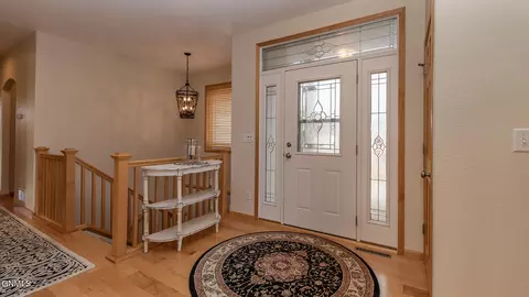 4701 Boulder Ridge Rd, Bismarck, ND 58503 photo 2