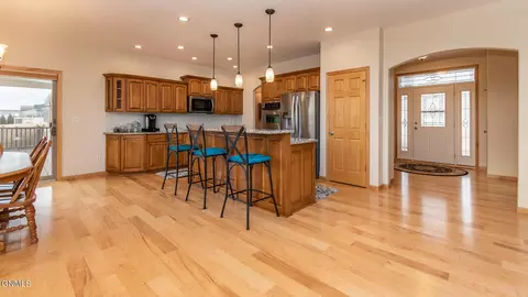 4701 Boulder Ridge Rd, Bismarck, ND 58503 photo 15