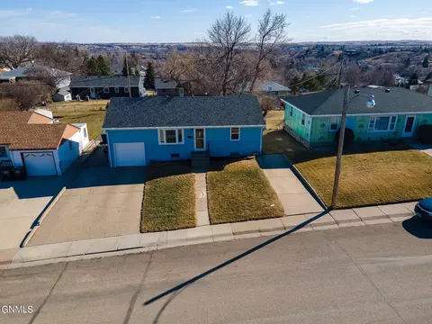 403 11th St NW, Mandan, ND 58554 photo 31