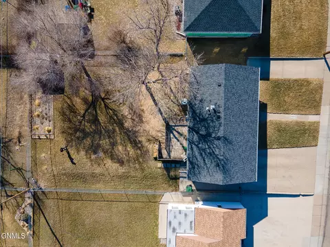 403 11th St NW, Mandan, ND 58554 photo 36