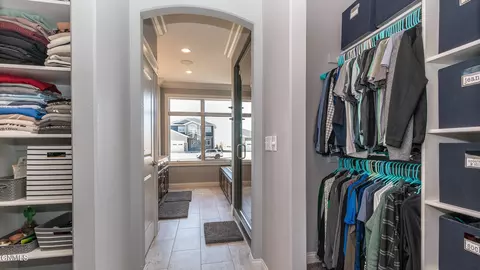 5709 Crested Butte Rd, Bismarck, ND 58503 photo 23