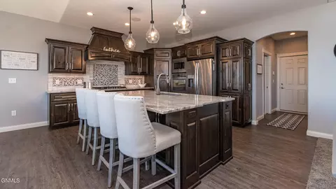 5709 Crested Butte Rd, Bismarck, ND 58503 photo 12