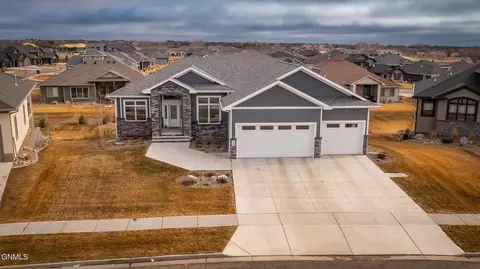 5709 Crested Butte Rd, Bismarck, ND 58503 photo 68