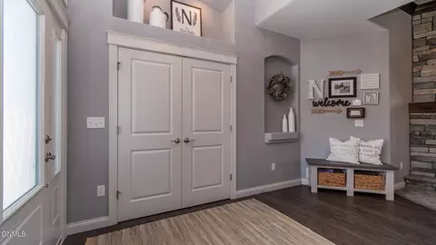 5709 Crested Butte Rd, Bismarck, ND 58503 photo 5