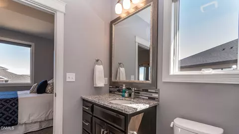 5709 Crested Butte Rd, Bismarck, ND 58503 photo 36