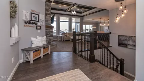 5709 Crested Butte Rd, Bismarck, ND 58503 photo 6