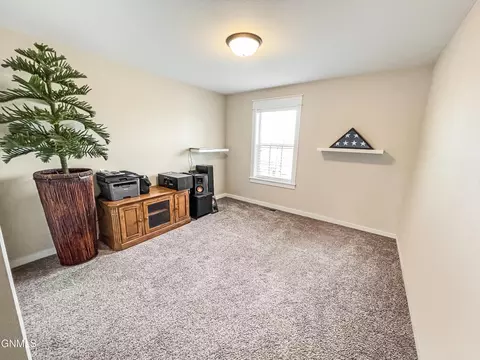 13348 Yellowstone Meadow St, Williston, ND 58801 photo 8
