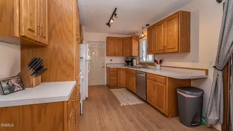206 Denver Ave, Bismarck, ND 58504 photo 13