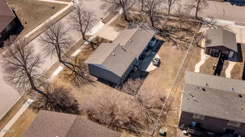 206 Denver Ave, Bismarck, ND 58504 photo 3