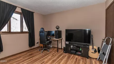 206 Denver Ave, Bismarck, ND 58504 photo 17