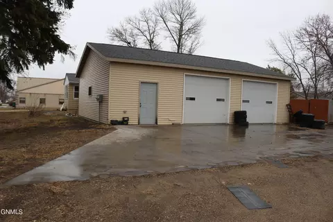 504 5th St, Page, ND 58064 photo 4