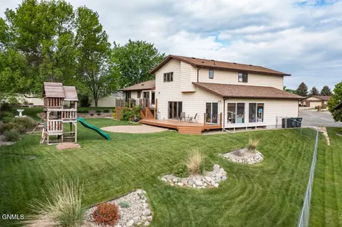 1901 Lincoln Pl NW, Mandan, ND 58554 photo 38