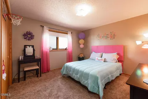 1901 Lincoln Pl NW, Mandan, ND 58554 photo 22