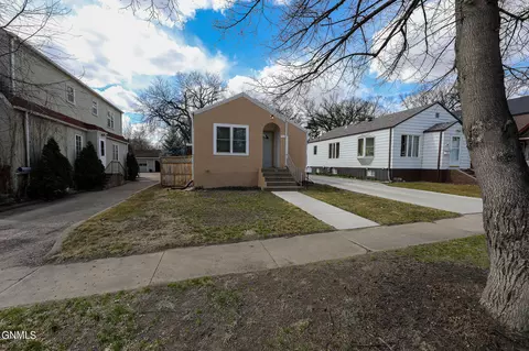 716 N 3rd St, Bismarck, ND 58501 photo 27
