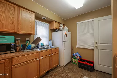 716 N 3rd St, Bismarck, ND 58501 photo 7
