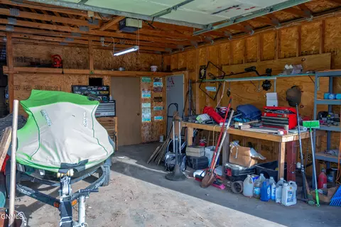 5078 Sunrise Dr, Williston, ND 58801 photo 22