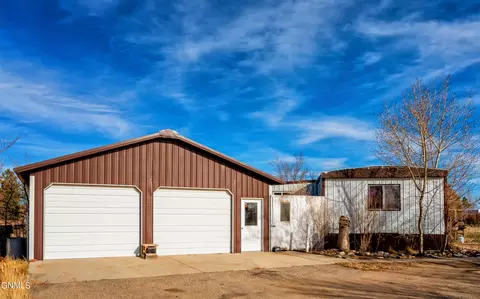 5078 Sunrise Dr, Williston, ND 58801 photo 1