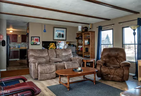 5078 Sunrise Dr, Williston, ND 58801 photo 7
