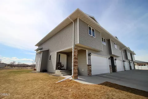 4119 Shoal Loop SE, Mandan, ND 58554 photo 29