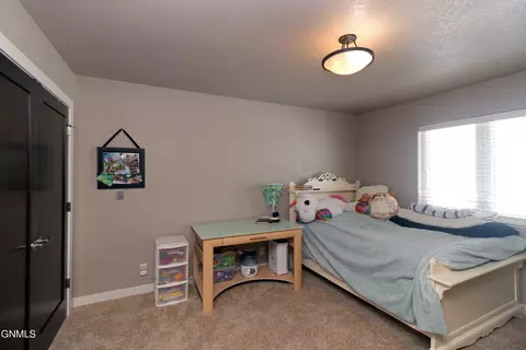 4119 Shoal Loop SE, Mandan, ND 58554 photo 14