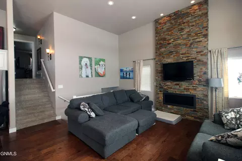 4119 Shoal Loop SE, Mandan, ND 58554 photo 4