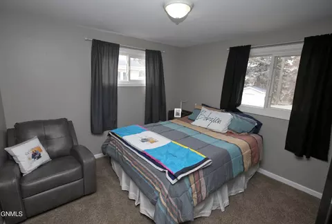 310 Turnpike Ave E, Bismarck, ND 58501 photo 13