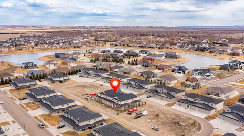 738 Compass Loop, Bismarck, ND 58504 photo 5
