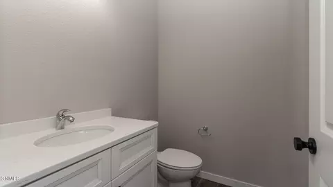 738 Compass Loop, Bismarck, ND 58504 photo 11