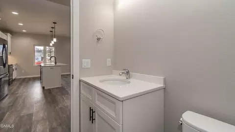 738 Compass Loop, Bismarck, ND 58504 photo 12