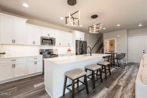 804 Compass Loop, Bismarck, ND 58504 photo 4